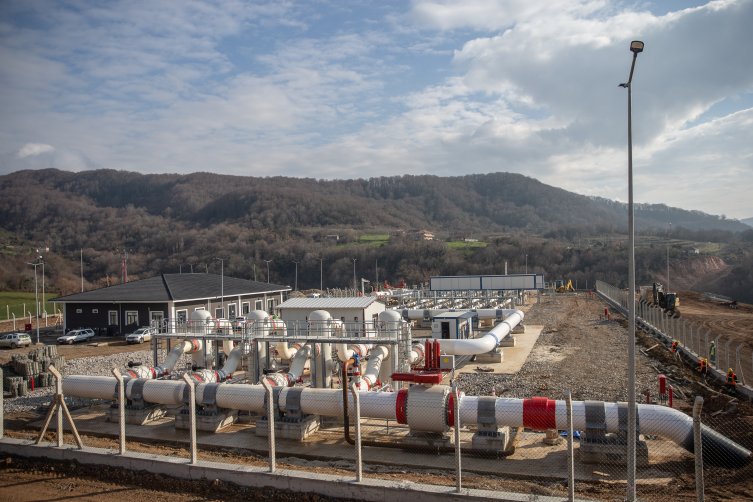 Karadeniz gazını aktaracak ölçüm istasyonu ve kara boru hattı bu yılın başında tamamlanmıştı.